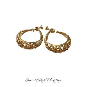 Vintage Napier screw back filagree scroll gold tone hoop earrings free shipping